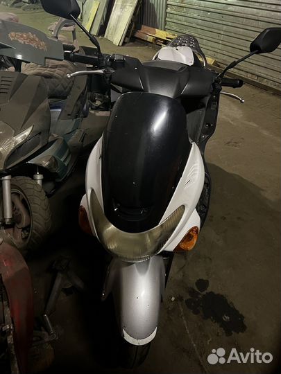 Скутер Suzuki Avenis 150