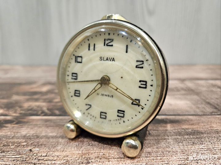 Часы будильник слава СССР