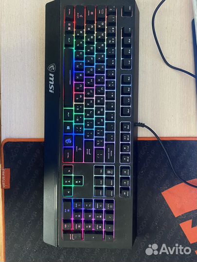 Игровая клавиатура MSI