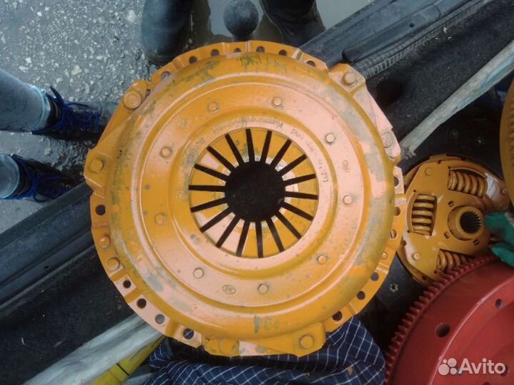 Комплект сцепления на Ауди,5цил.фольцваген-220мм
