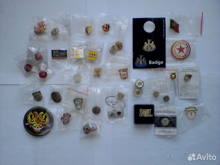 Значки и брелоки. Футбол, хоккей