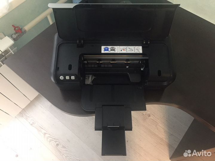 Принтер HP Deskjet D2460