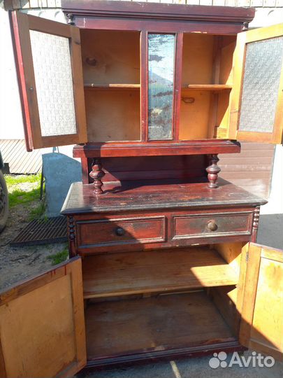 Антикварный шкаф-буфет горка СССР