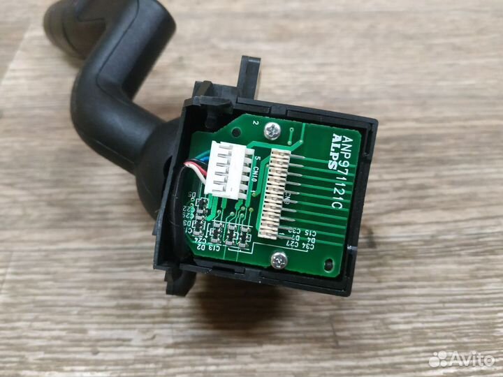 Переключатель стеклоочистителей LR Freelander 2