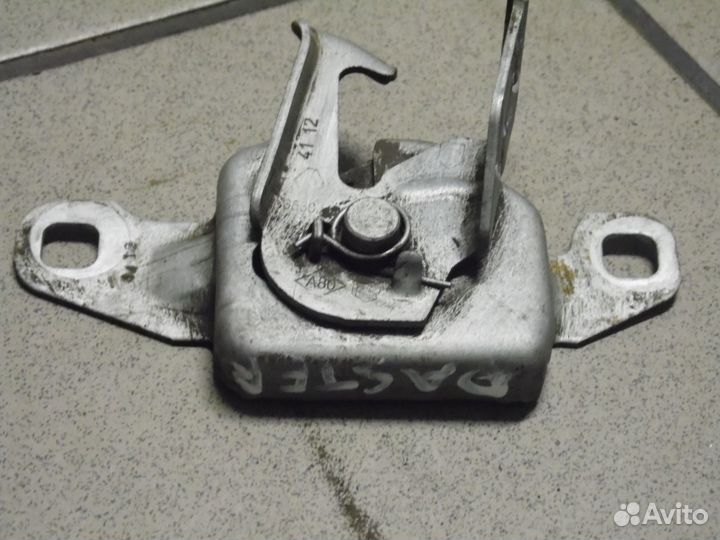 Замок капота Рено Дастер