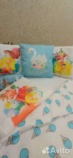 Бортики(12шт) и комплект в кроватку (новое)