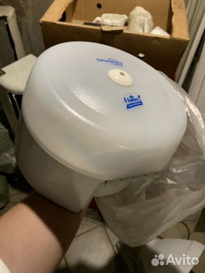 Диспенсер для бумаги, салфеток