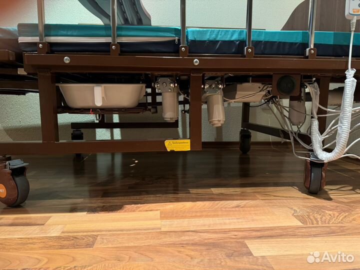 Кровать для лежачих больных с электроприводом