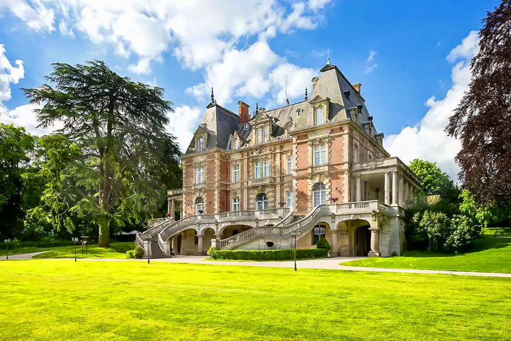 Заповедный замок 5*