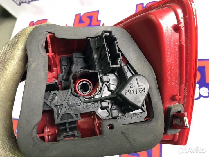 Фонарь задний левый Volkswagen Jetta 6 2010-2015