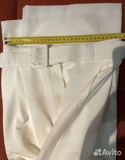 Дизайнерский костюм новый