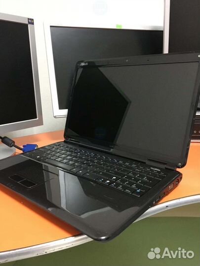 Ноутбук - Asus K61IC Series Notebook 8AJ