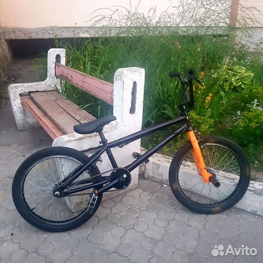 Трюковой велосипед bmx