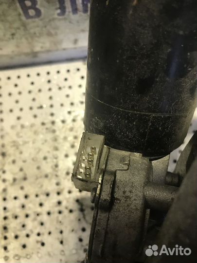 Трапеция стеклоочистителей Audi A3