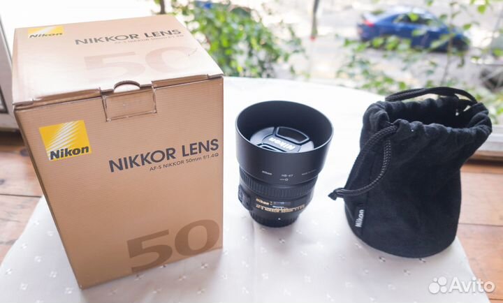 Nikon AF-S nikkor 50mm f/1.4G / HB-47