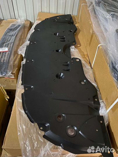 Пыльник на camry 70