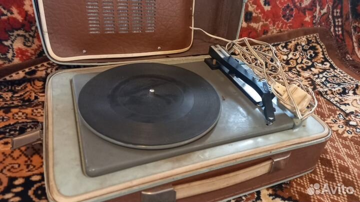 Проигрыватели винила СССР