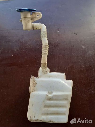 Бачок омывателя Фольксваген Гольф 5 Plus