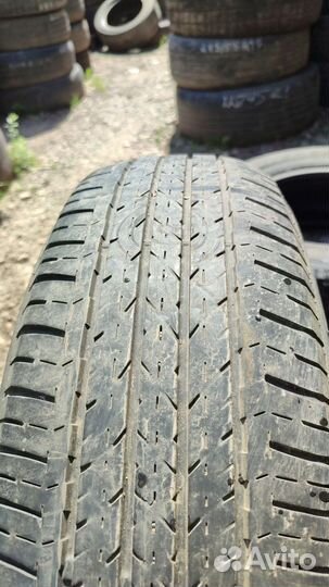 Bridgestone Dueler H/L 400 215/70 R17