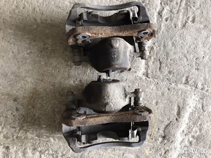 Тормозные суппорта KIA Magentis