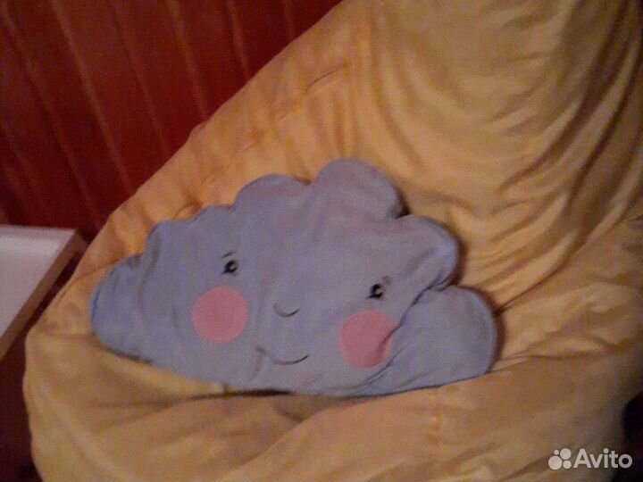 Подушка в виде облочка