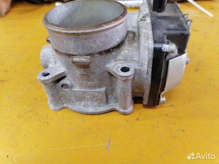 Дросельная заслонка Mitsubishi Lancer