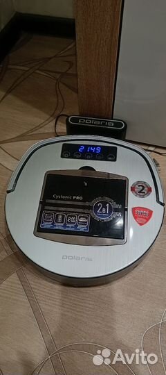 Робот пылесос polaris
