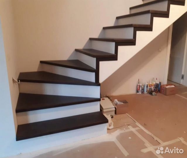 Обшивка лестницы
