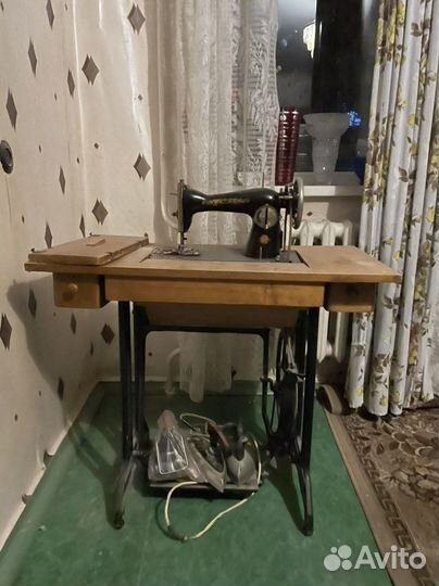 Швейная машинка