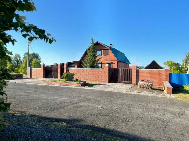 Коттедж 135 м² на участке 16 сот.