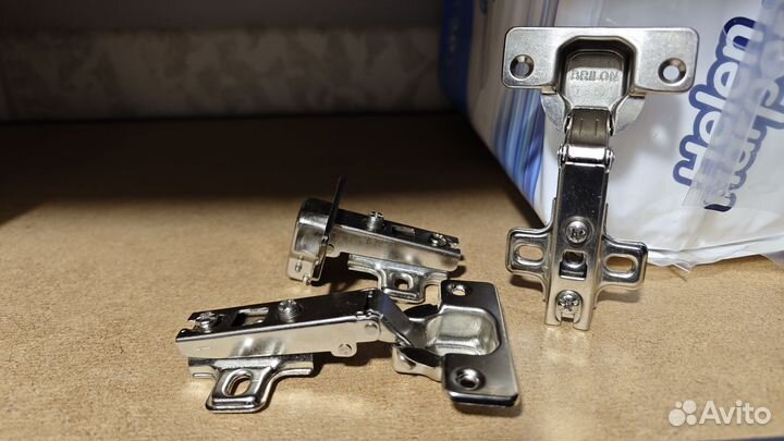 Петли накладные Brilon без доводчика