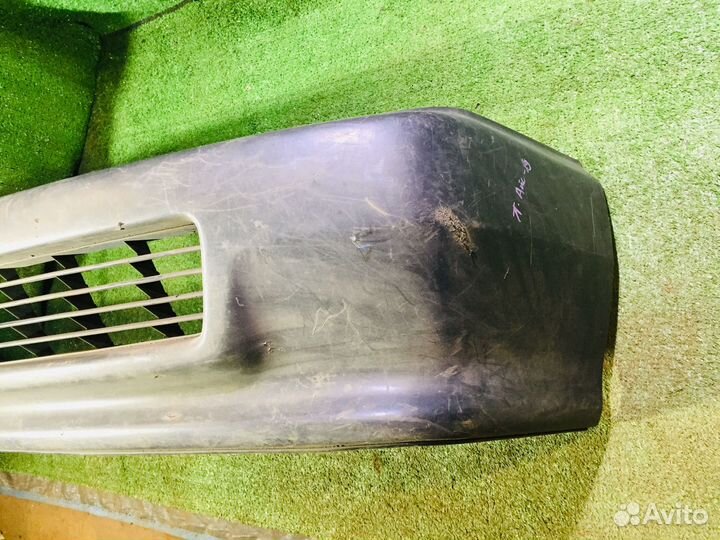 Бампер передний Toyota Town Ace R20R30 Серыйцарапи