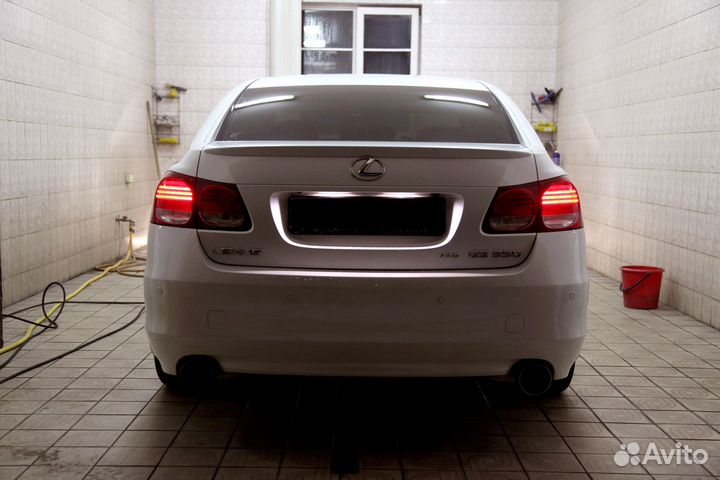 Задние фонари Lexus GS