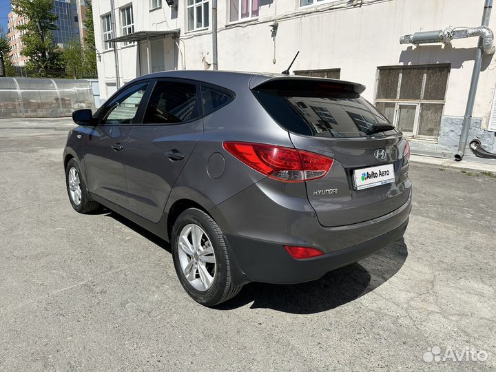 Hyundai ix35 2.0 AT, 2011, 130 292 км