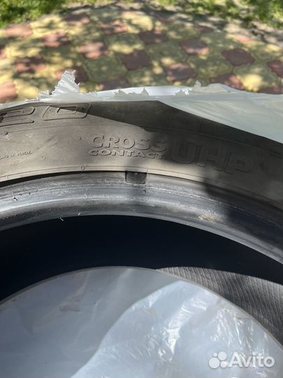 Continental ContiCrossContact UHP 235/55 R20
