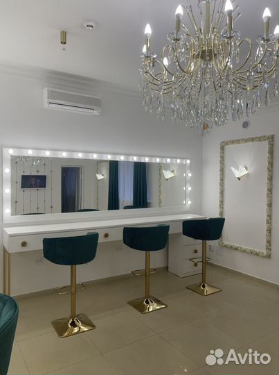 Сдаю рабочее место для визажиста и бровиста