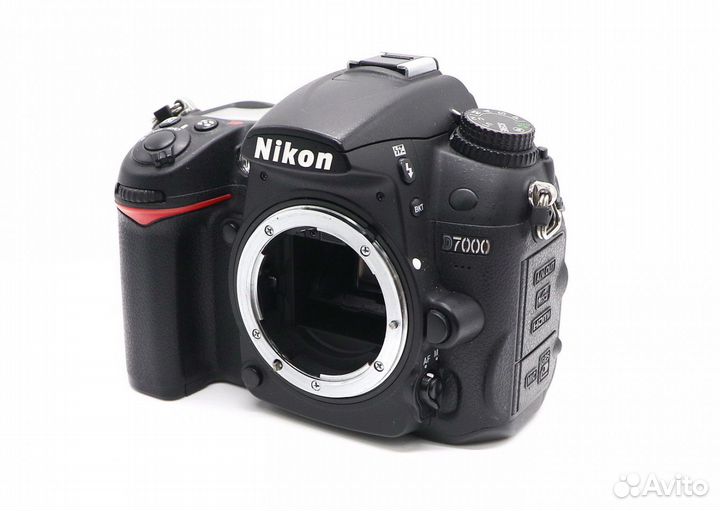 Nikon D7000 body (пробег 12585)