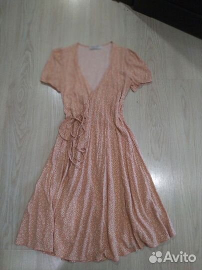 Платья,42
