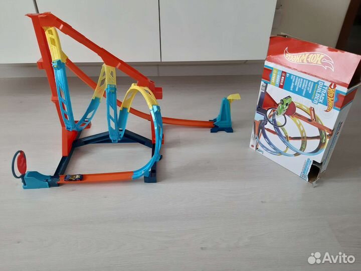 Hot wheels трек