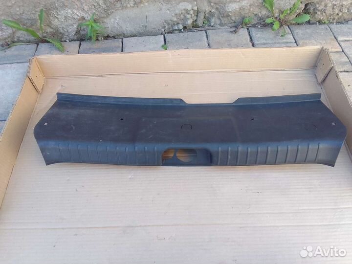 Накладка багажника задняя Chevrolet Aveo T200