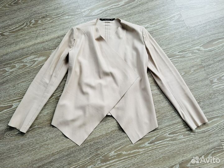 Ветровка экокожа zara