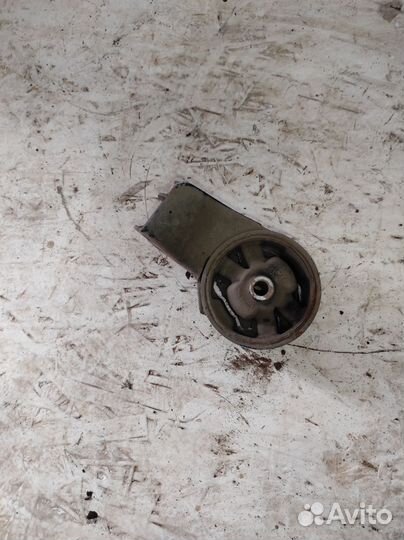 Опора двигателя задняя Hyundai Elantra XD