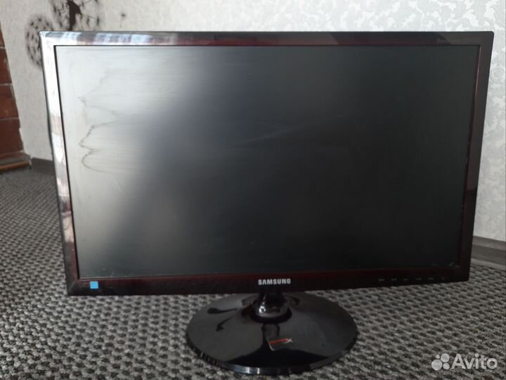 Монитор Samsung