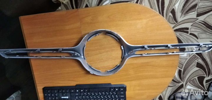 Накладка на решётку радиатора Mercedes GLC 250