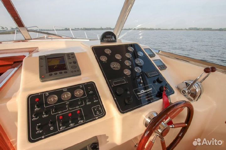 Яхта Apreamare 11