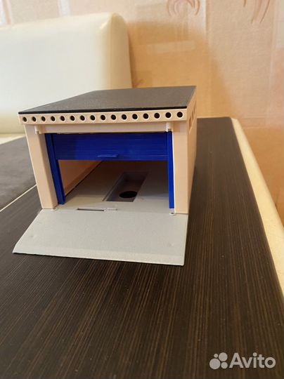 Гараж для машинок