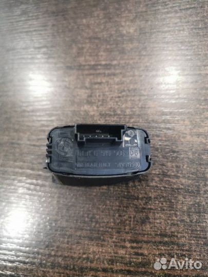 Кнопка аварийной сигнализации Bmw X5 E70 3.0