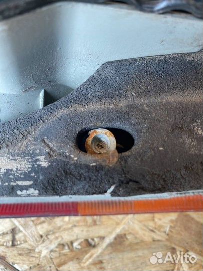 Фонарь задний левый Ford Sierra