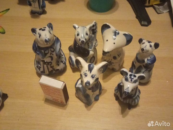 Фигурки животных гжель