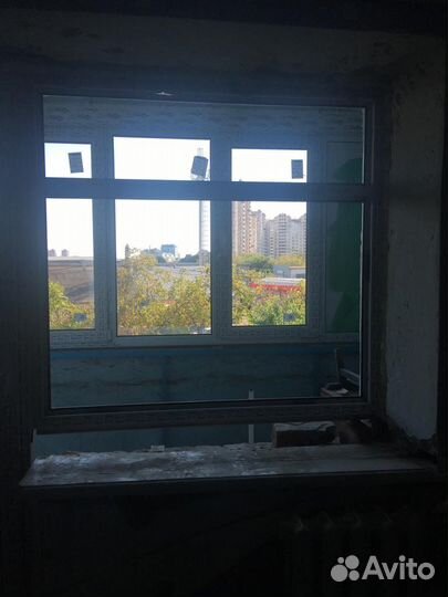 Дверь и окно